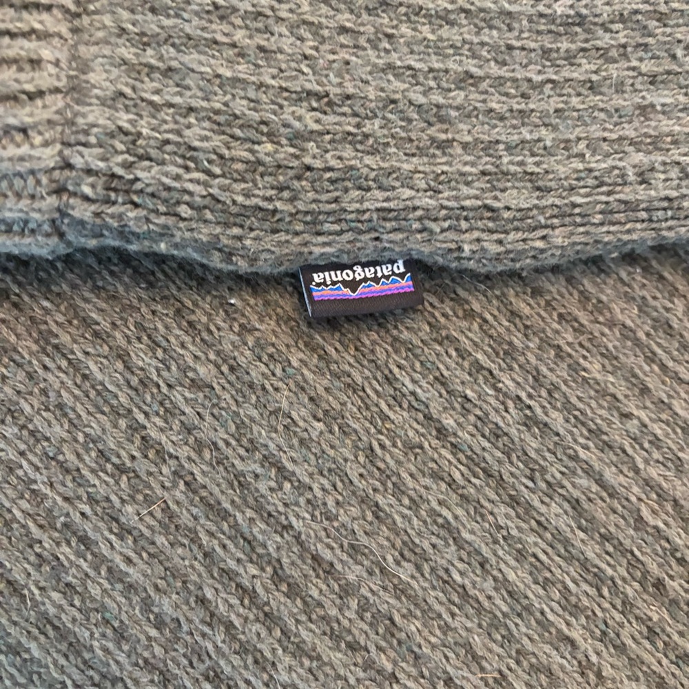 Patagonia Men's Deep Green Turtleneck Sweater - Picture 5 of 6